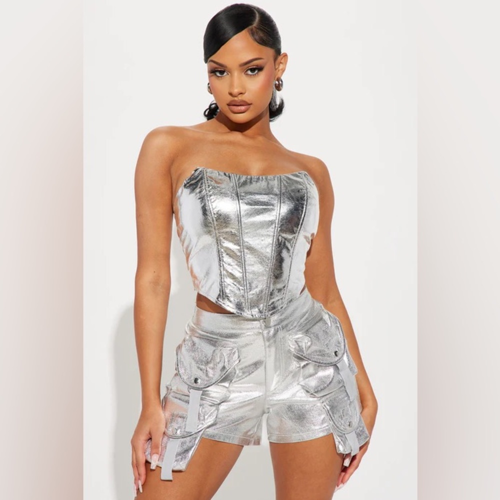 NWT. Fashion Nova Silver Strapless Metallic Top (Shorts Sold Separately).